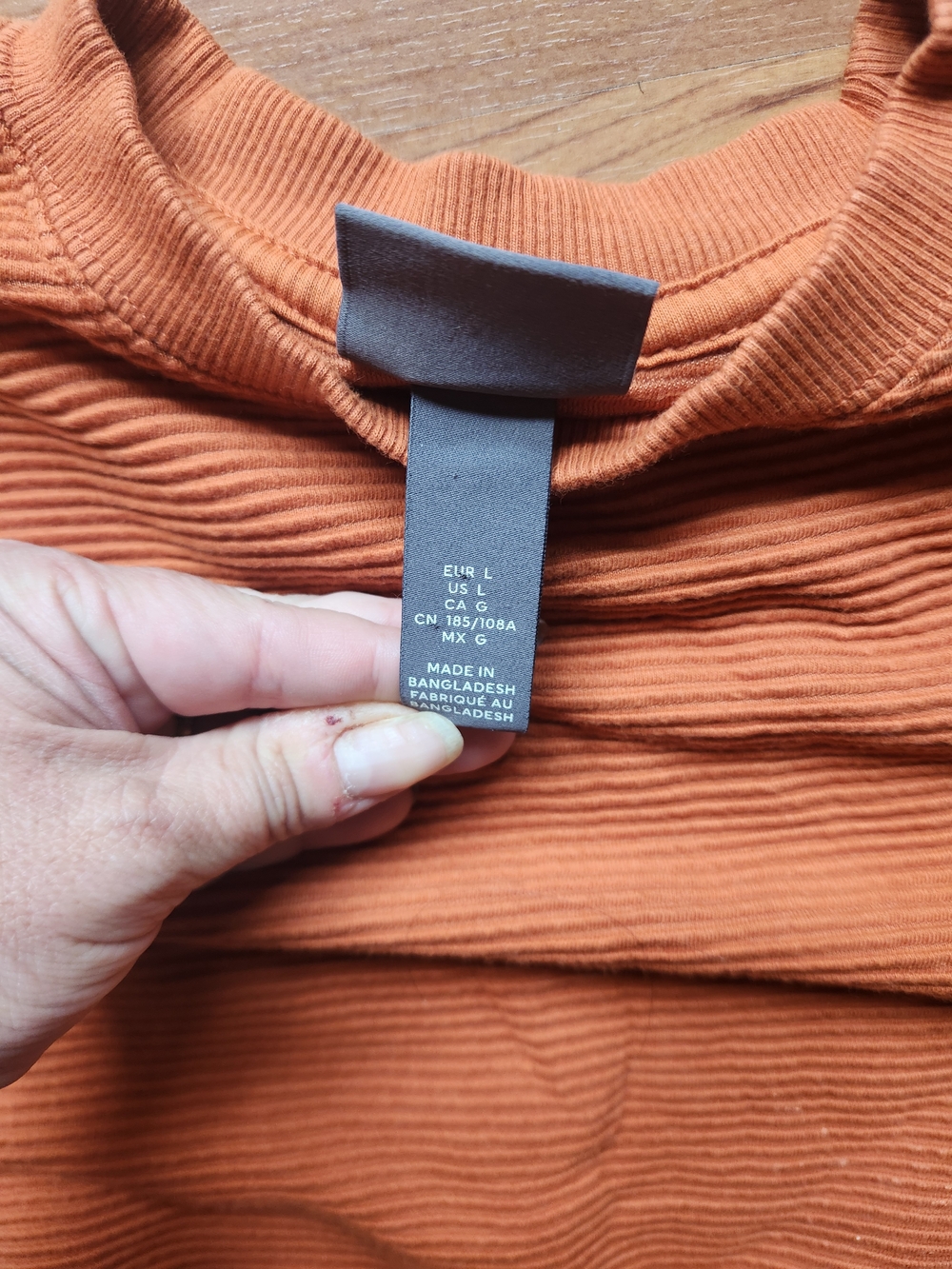 H&M Orange Ribbed Crewneck Sweatshirt - Picture 2 of 3